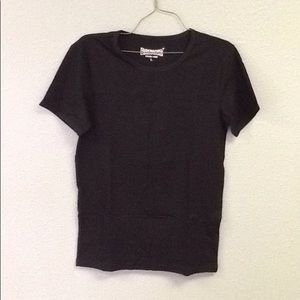 Women's Basic Stretchy Shirt Large